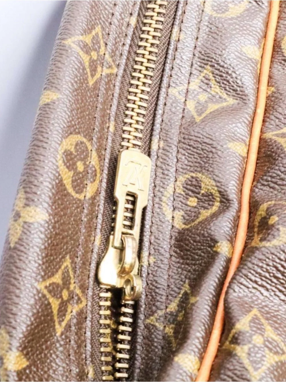 Louis Vuitton Monogram Sirius 50 Boston Bag in Brown and Tan - Picture 9 of 10